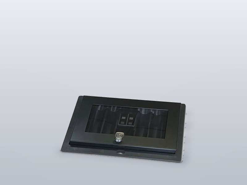 Cover for plastic chip tray 300